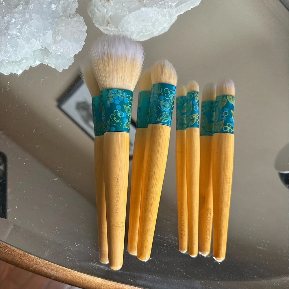 Limited Edition Ecotools Brush Set